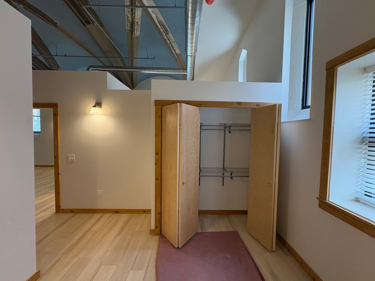 4601 S Ellis Ave #111 - Photo 6 of 17