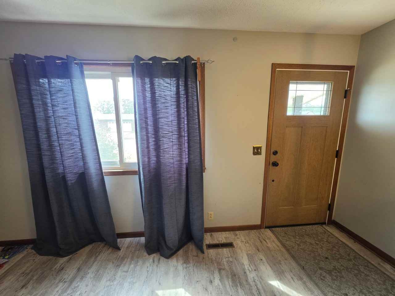 1217 E Ellsworth Ave - Photo 2 of 10