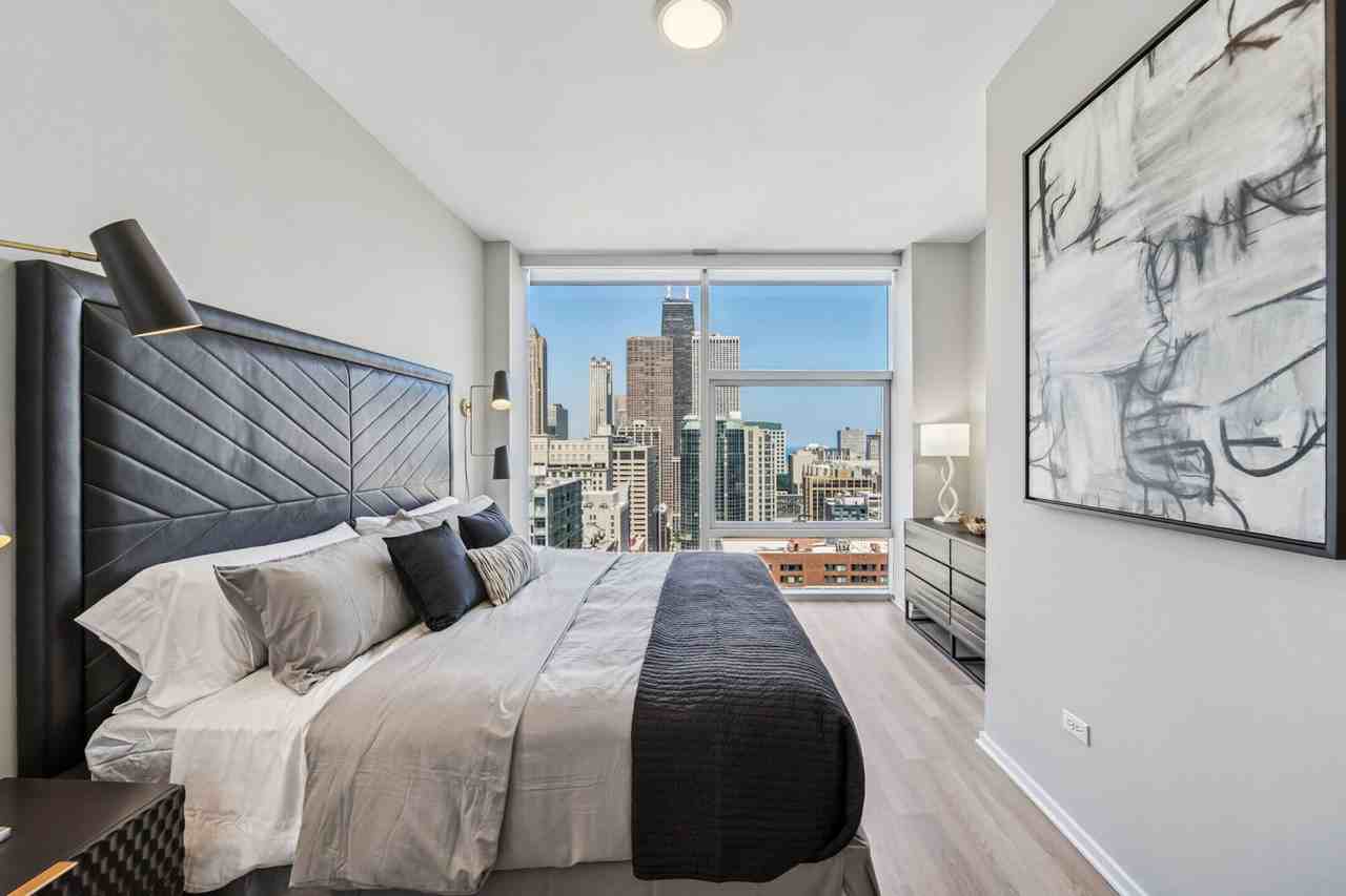 230 E Illinois St #1110 - Photo 6 of 20