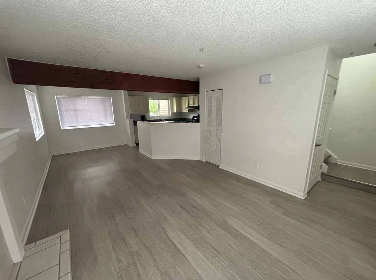694 Walden Cir - Photo 3 of 13