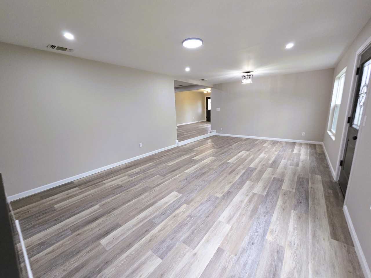 2710 Bowie St - Photo 2 of 11