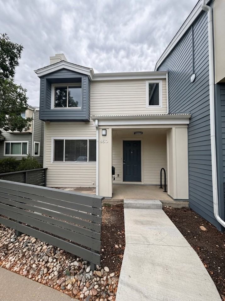 650 Walden Cir