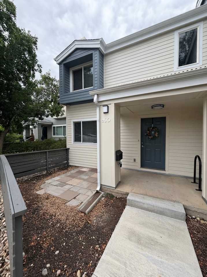 650 Walden Cir - Photo 2 of 15