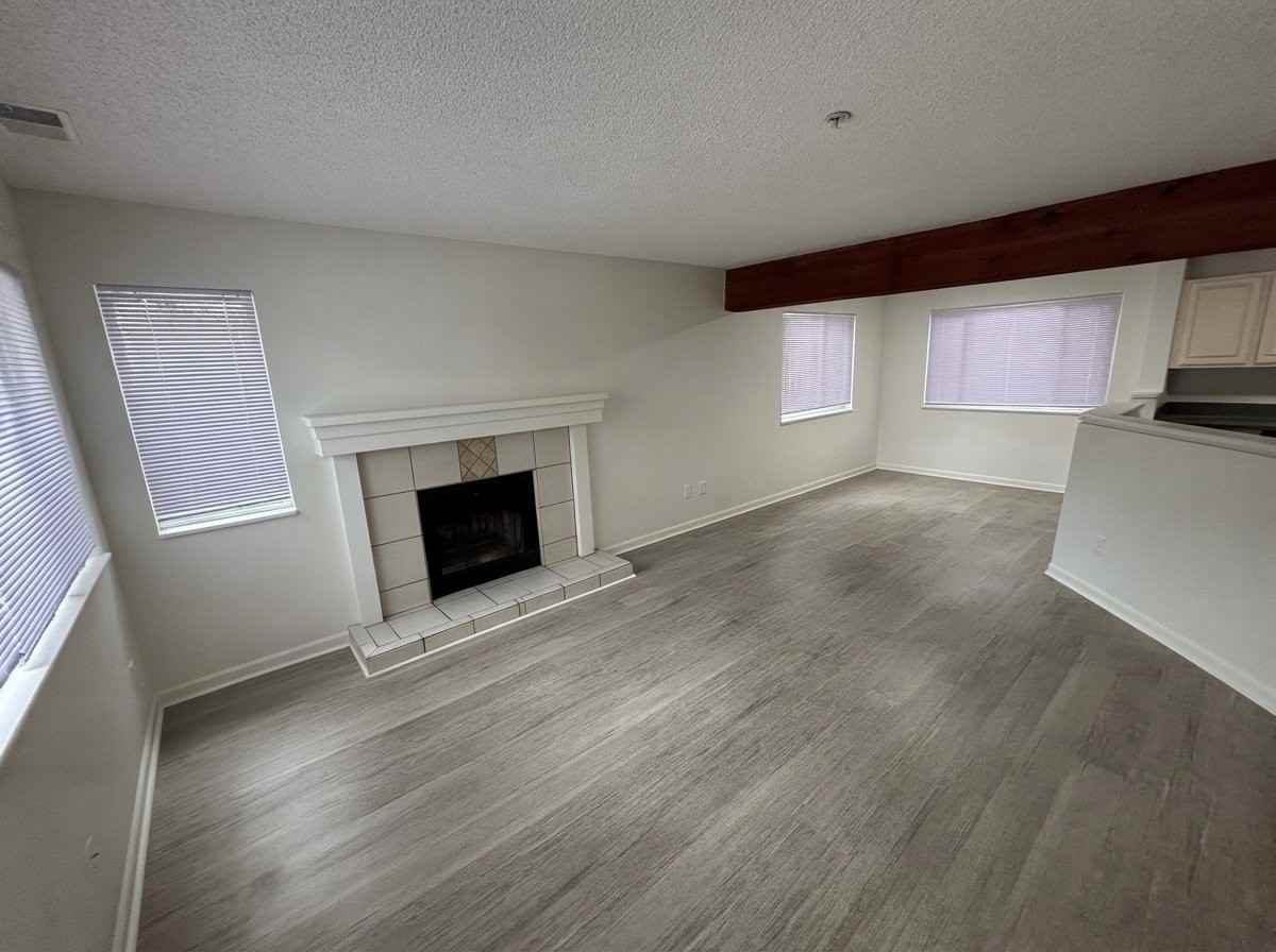 650 Walden Cir - Photo 3 of 15
