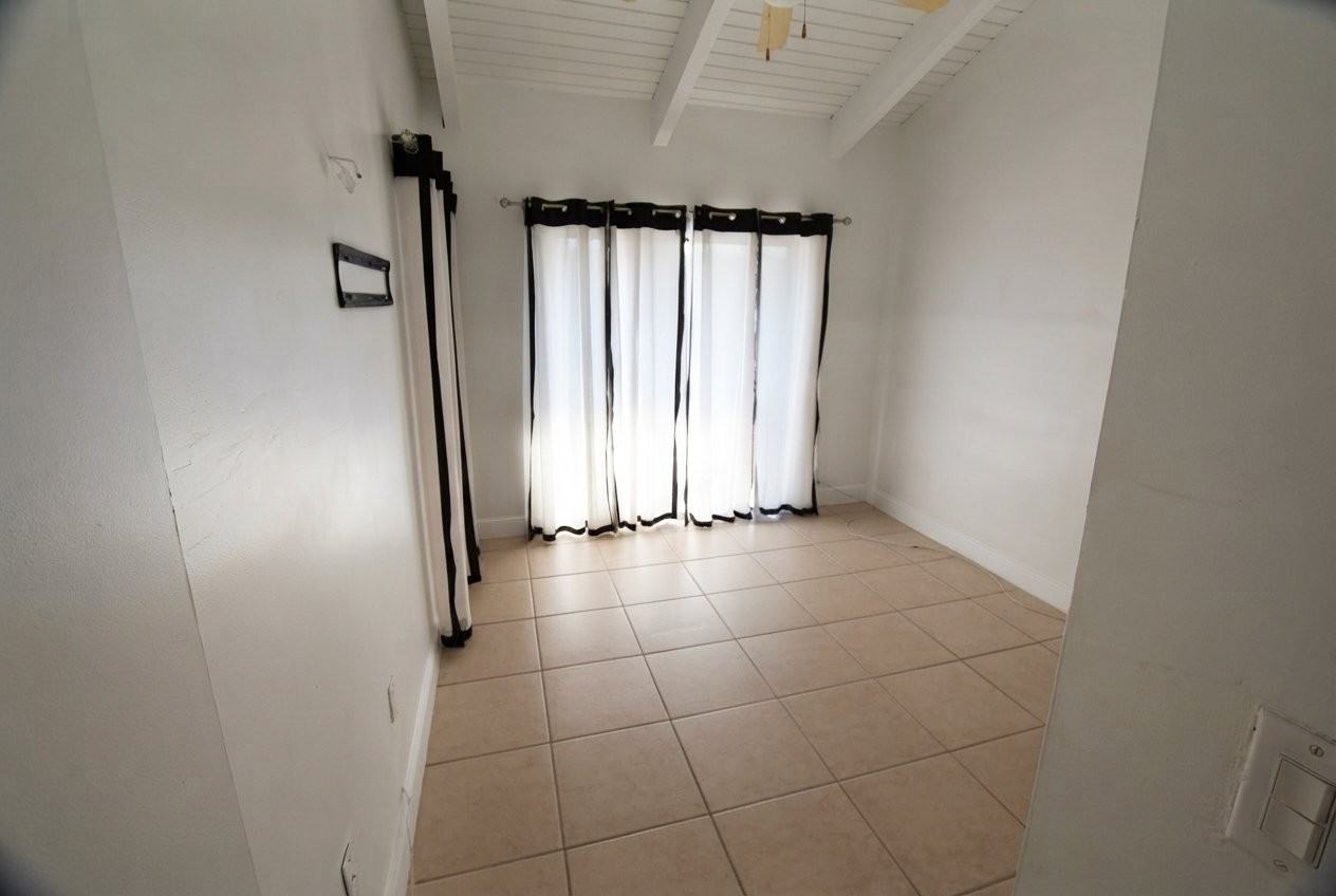 1921 Sw 107th Ave - Photo 4 of 11