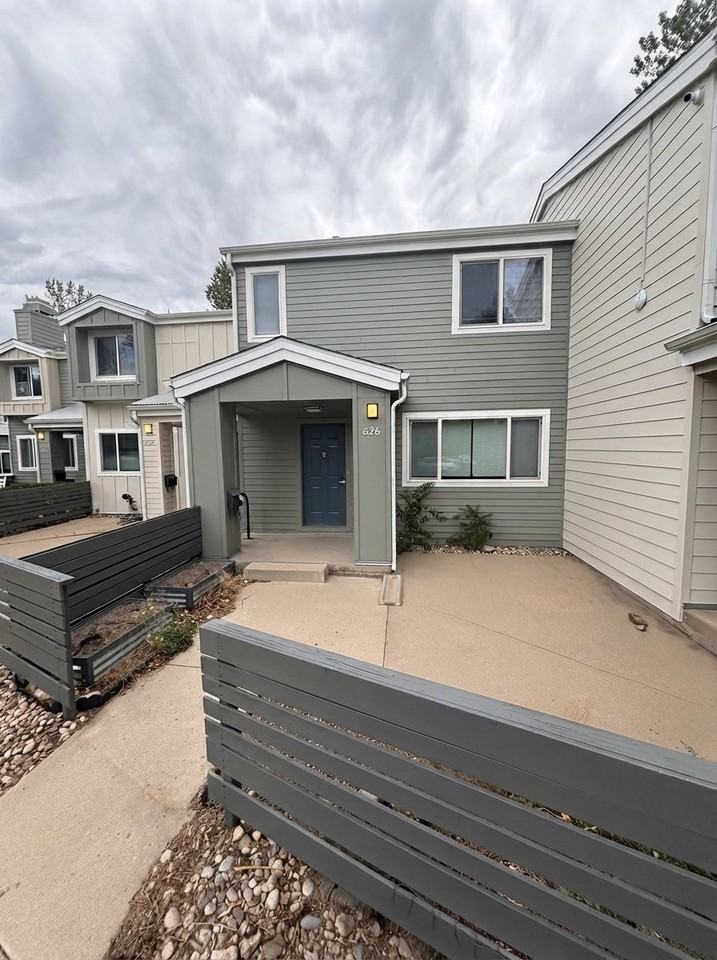 626 Walden Cir