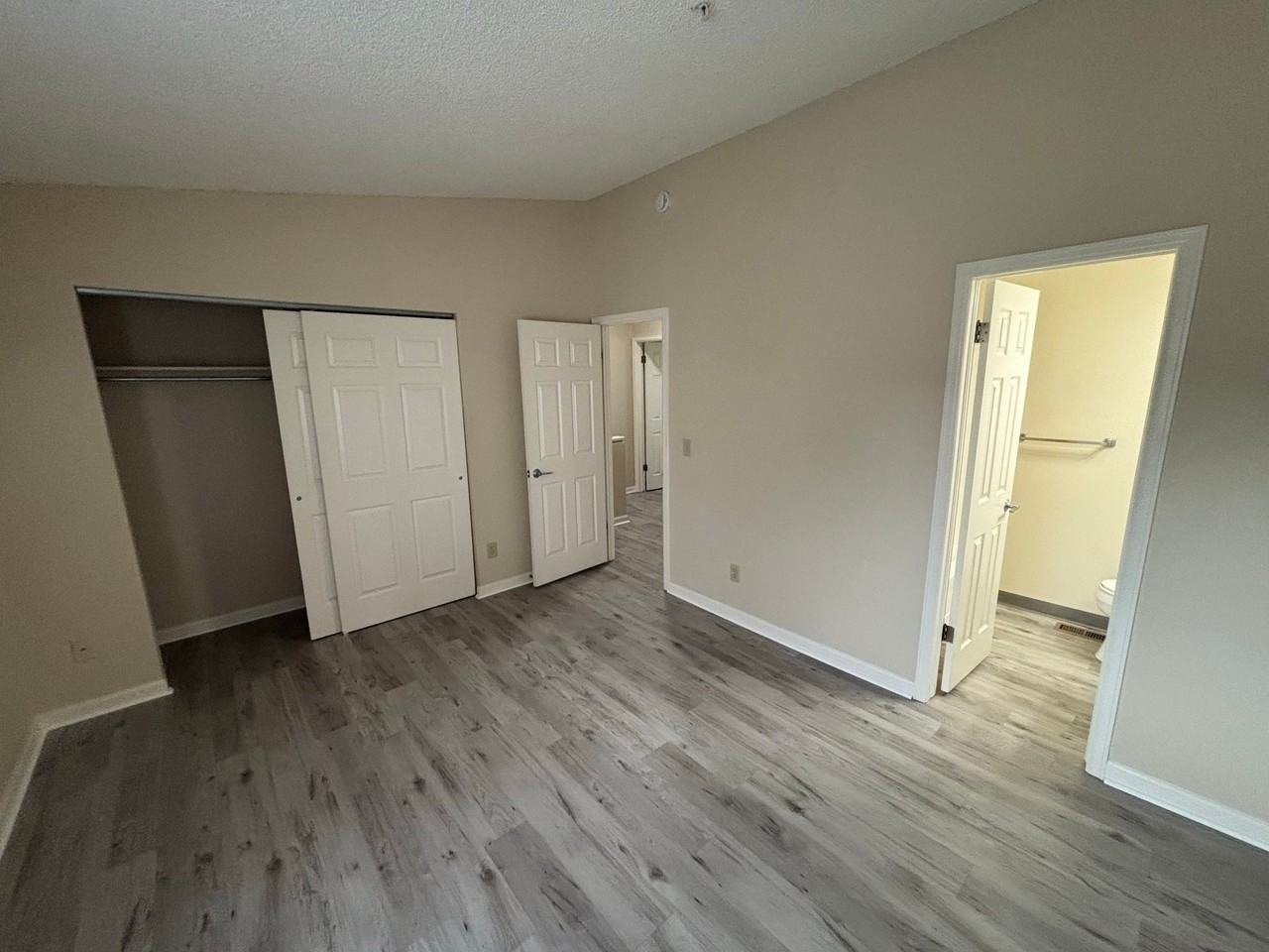 626 Walden Cir - Photo 3 of 13