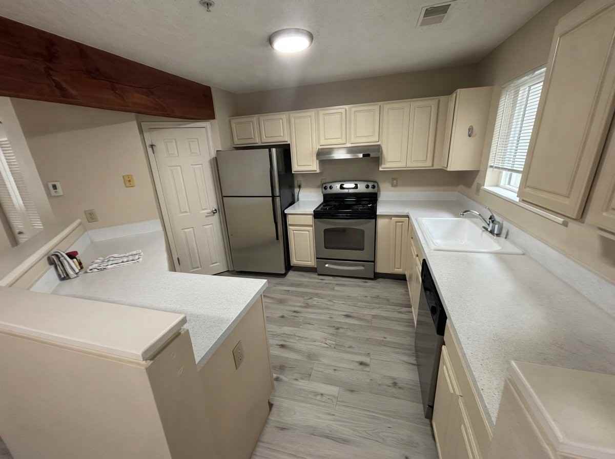 626 Walden Cir - Photo 7 of 13