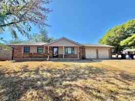 4200 Se 54th St - Photo 1 of 1
