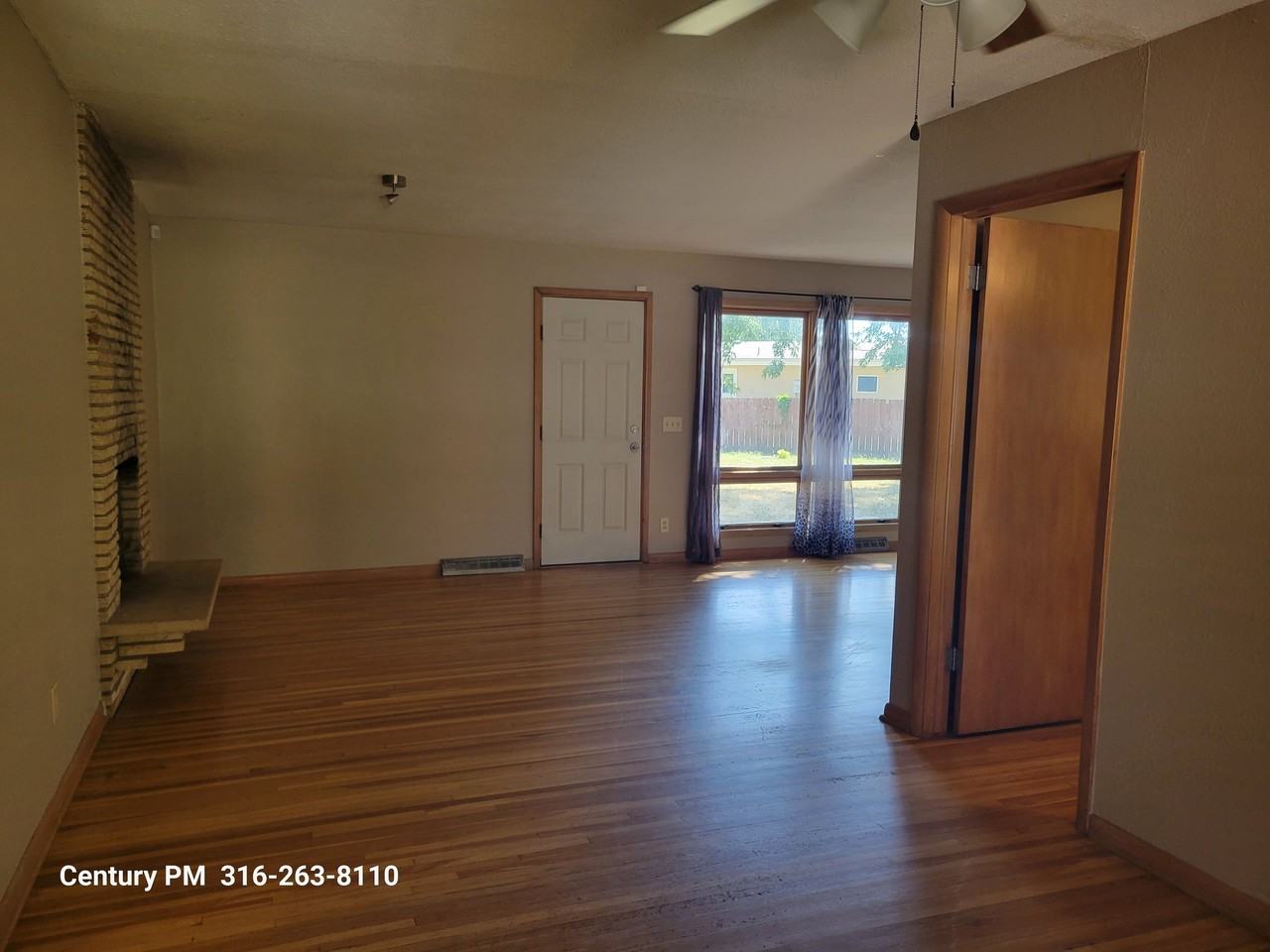 2440 N Clarence Ave - Photo 3 of 17