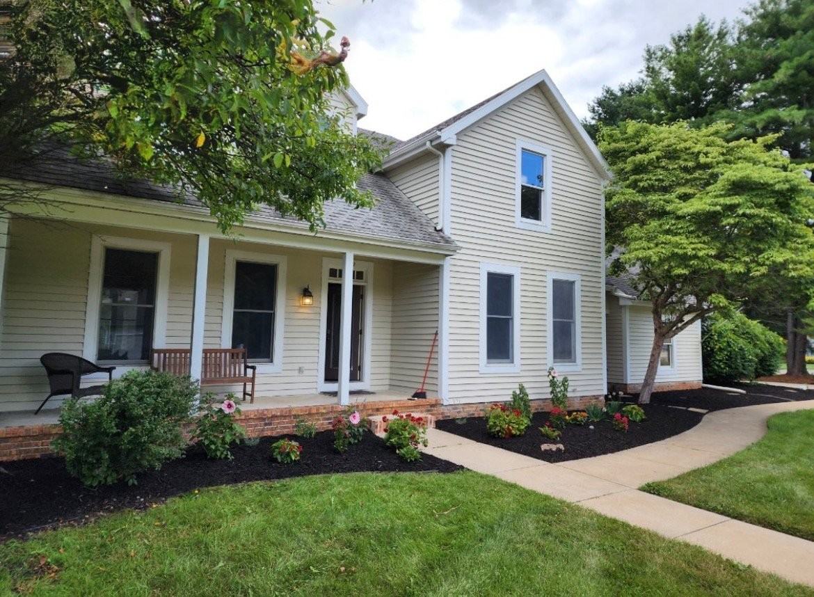 1709 S Walnut Dr - Photo 2 of 20