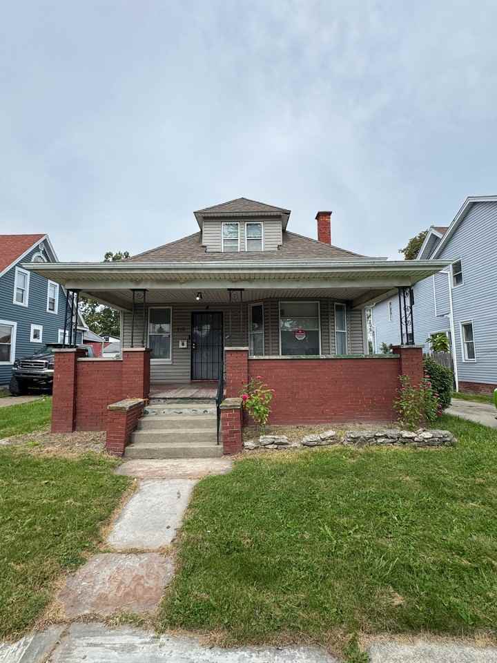 918 Harding Dr