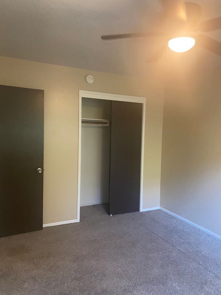 834 W Rialto Ave - Photo 7 of 10