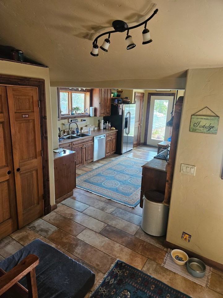 303 2nd St - Photo 6 of 12