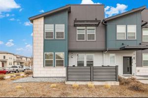 featured image of 4758 Kittredge St #6