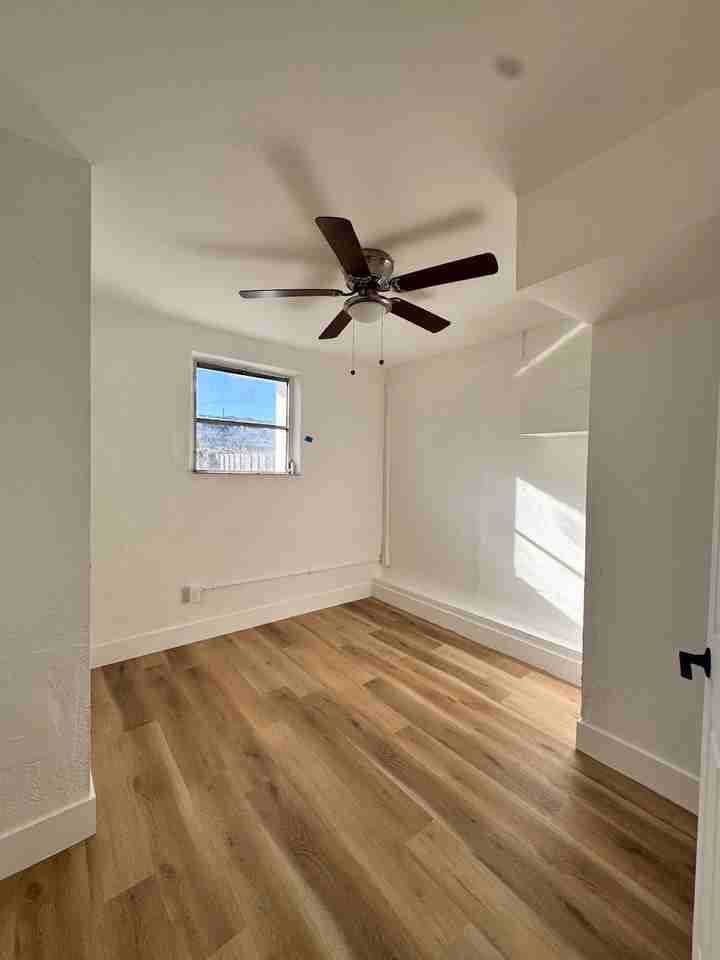 2381 Swst - Photo 6 of 9