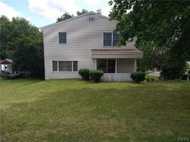 featured image of 300 Kinne St #5