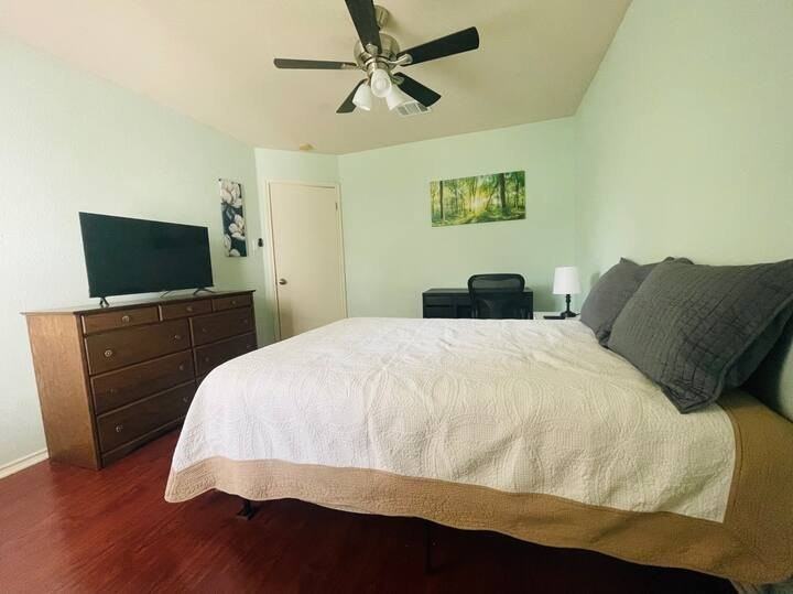 1700 Balsam Way - Photo 4 of 10