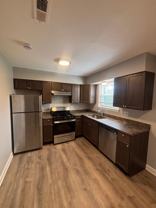 392 Hickory St #2E - Photo 1 of 1