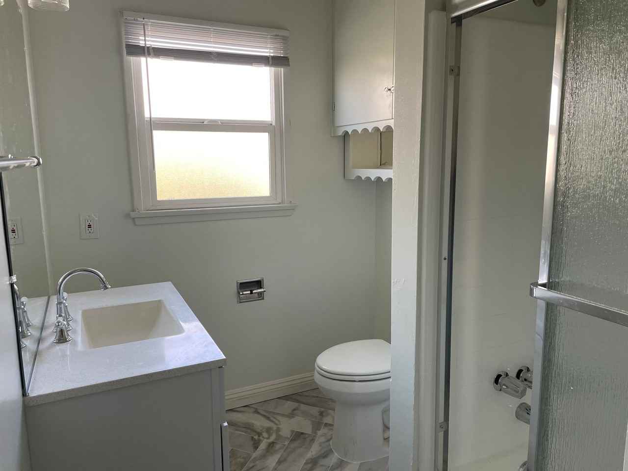 206 S 2nd Ave #C - Photo 3 of 7
