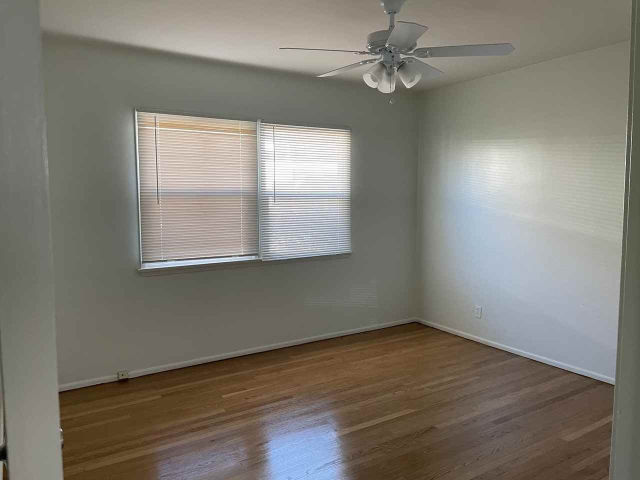 206 S 2nd Ave #C - Photo 4 of 7