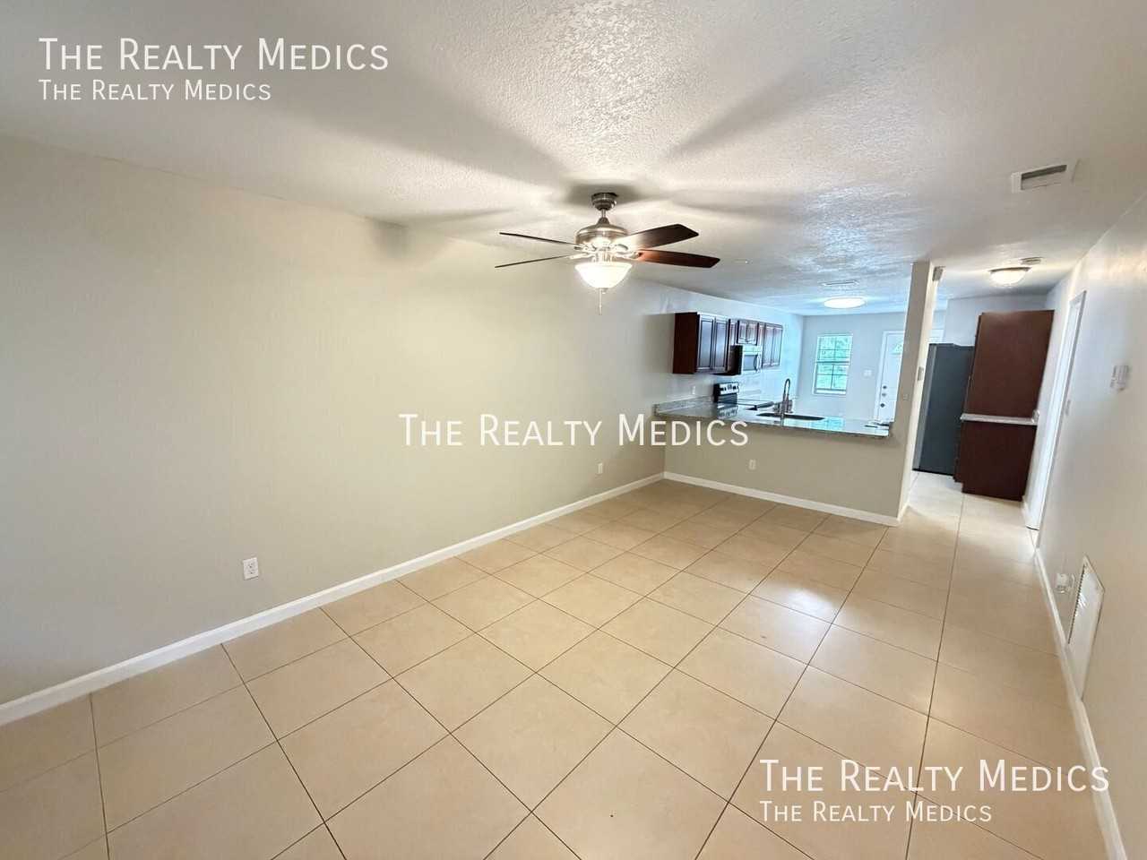 1444 Sophie Blvd - Photo 5 of 42