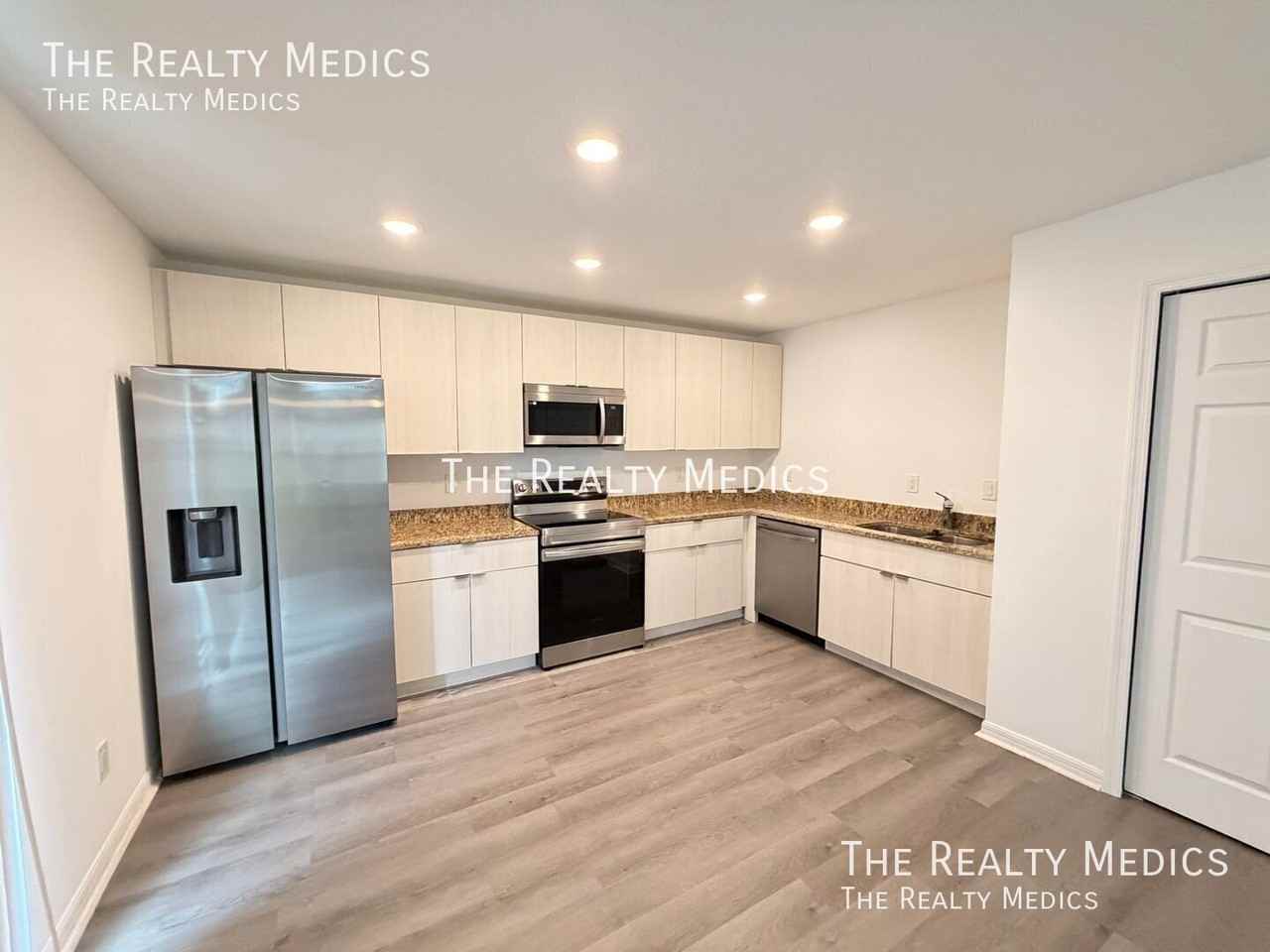13981 Sw 27th Court Rd - Photo 5 of 23