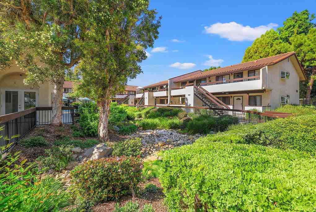 Camarillo Oaks - Photo 7 of 50