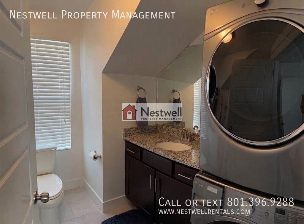 10598 S Lake Terrace Ave - Photo 6 of 12