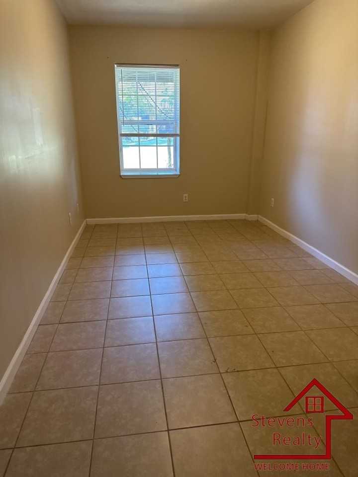 1207 Holly Ave #G - Photo 3 of 22