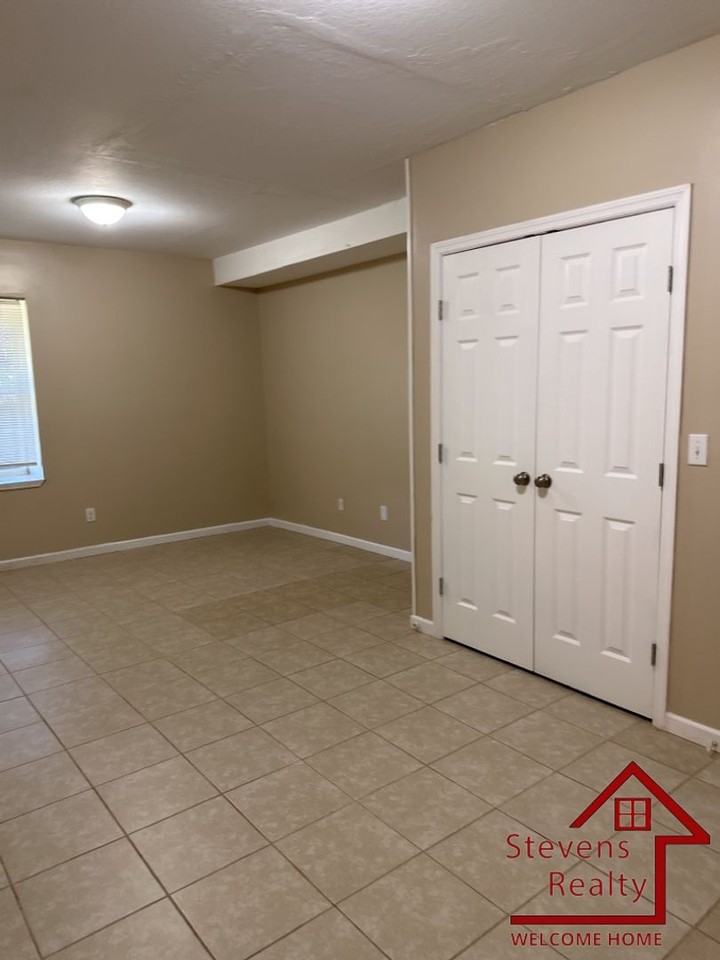 1207 Holly Ave #G - Photo 5 of 22