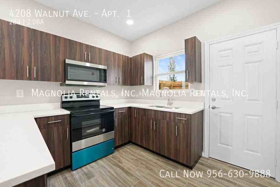 4208 Walnut Ave #1 - Photo 6 of 15