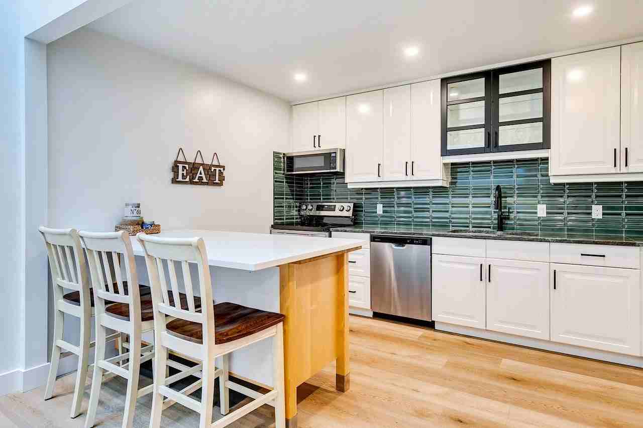 6 -6 12 St Nw - Photo 4 of 50