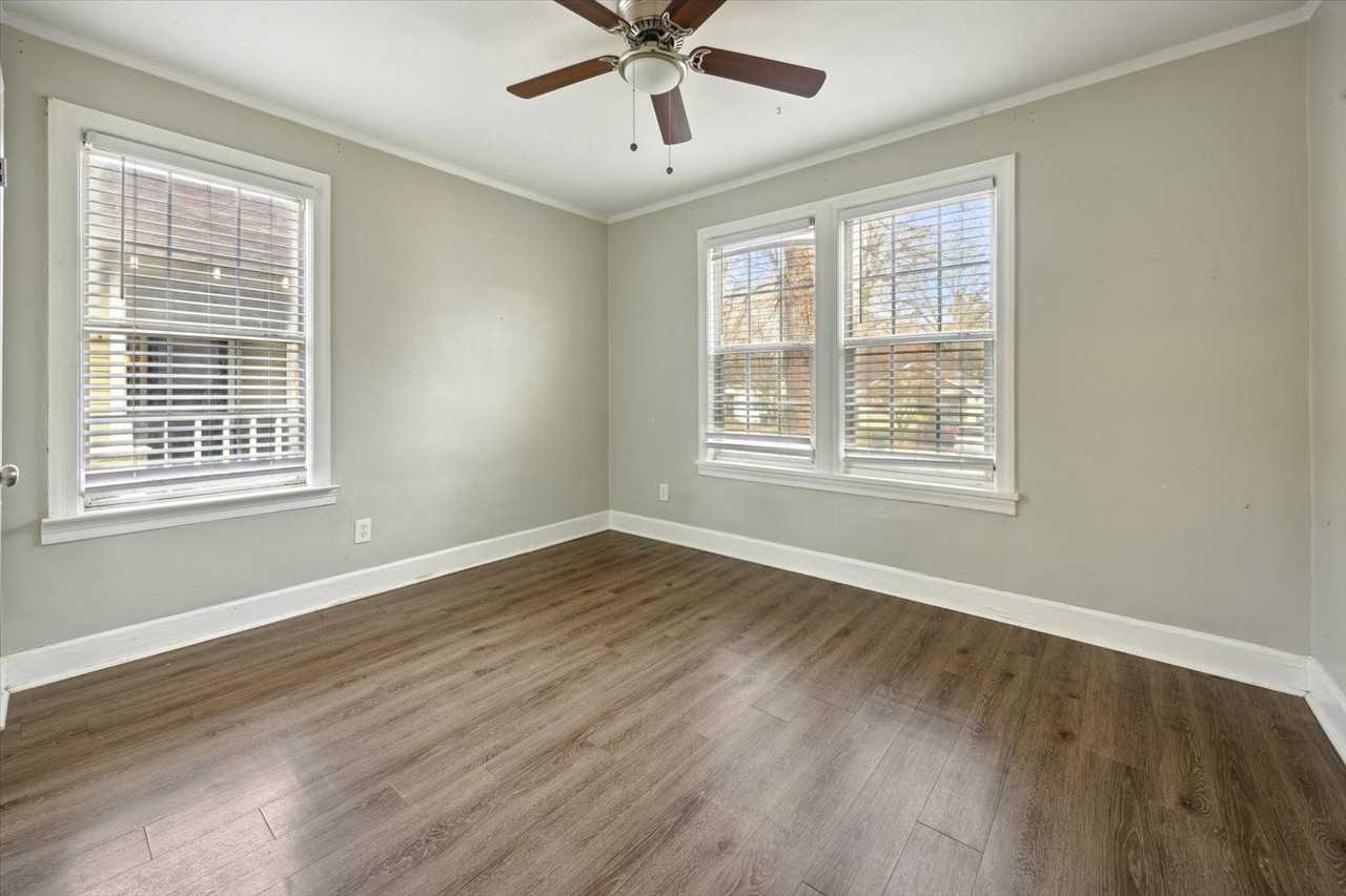 3553 Marion Ave #NA - Photo 4 of 17
