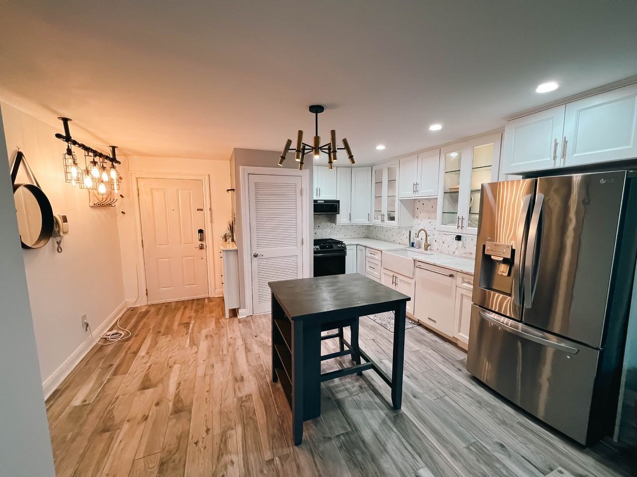 1720 New York Ave #405 - Photo 2 of 12