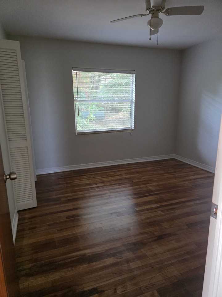 1734 W Tharpe St #NA - Photo 5 of 21