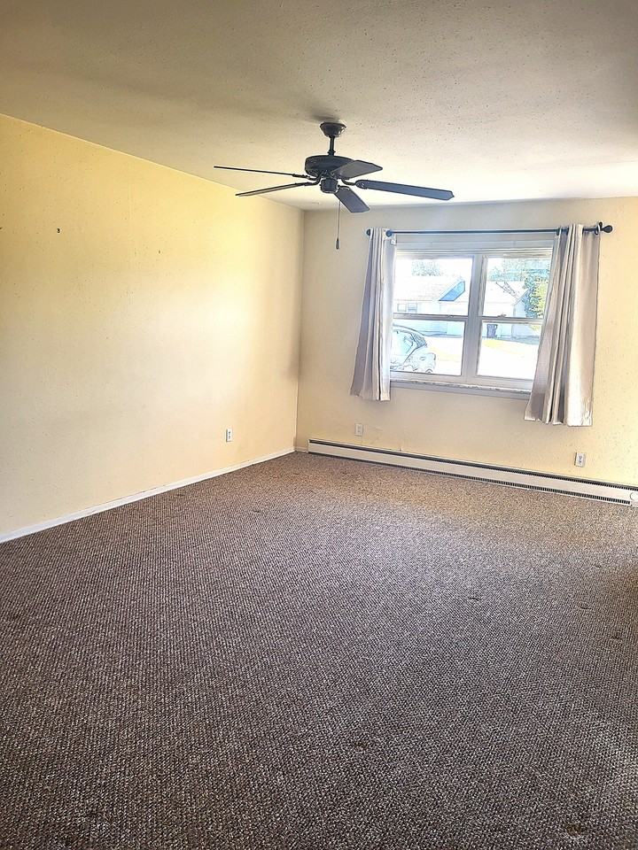 3909 Victoria Ct #3909 - Photo 3 of 7