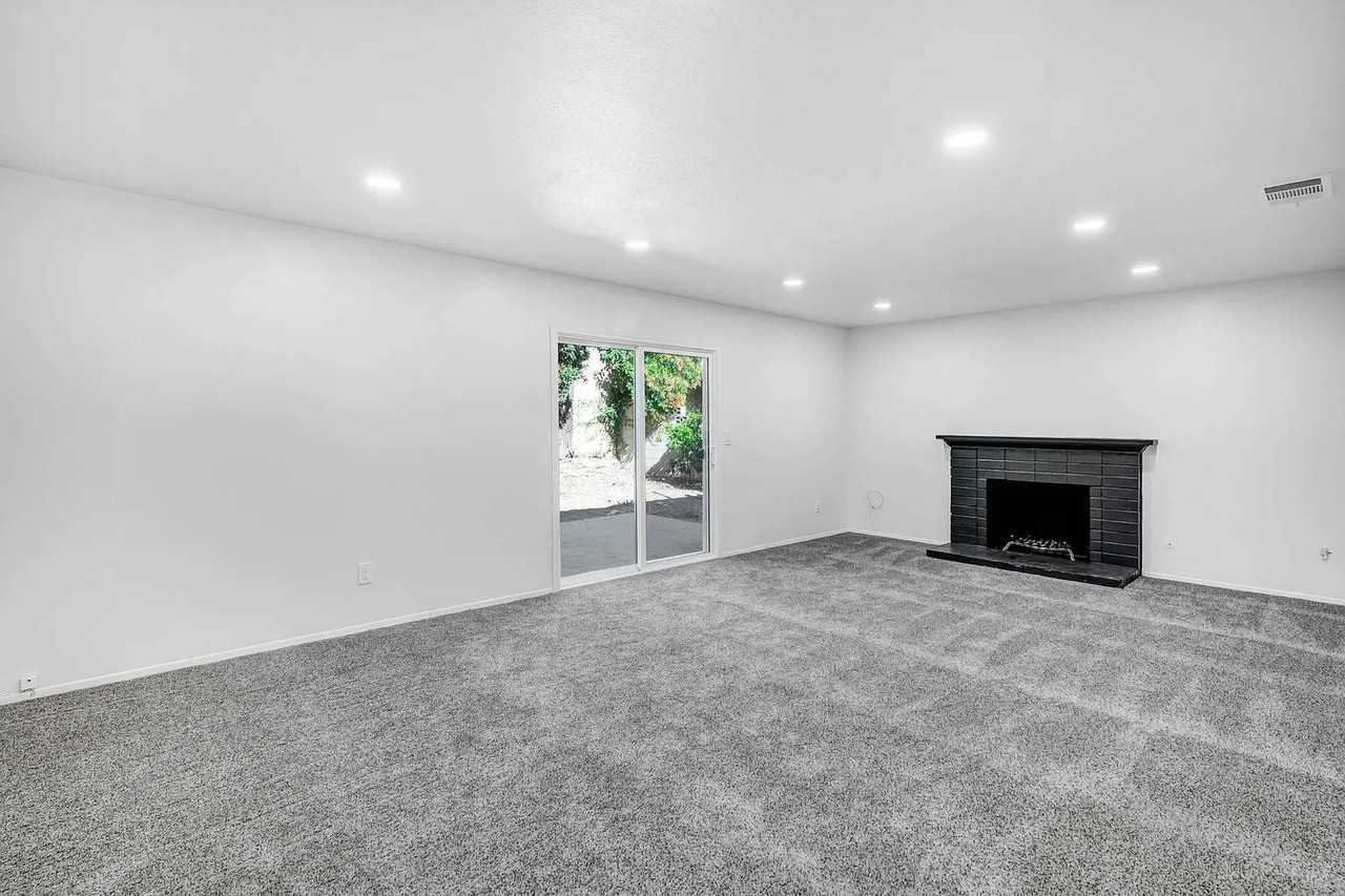 8670 Mignonette St #NA - Photo 2 of 10