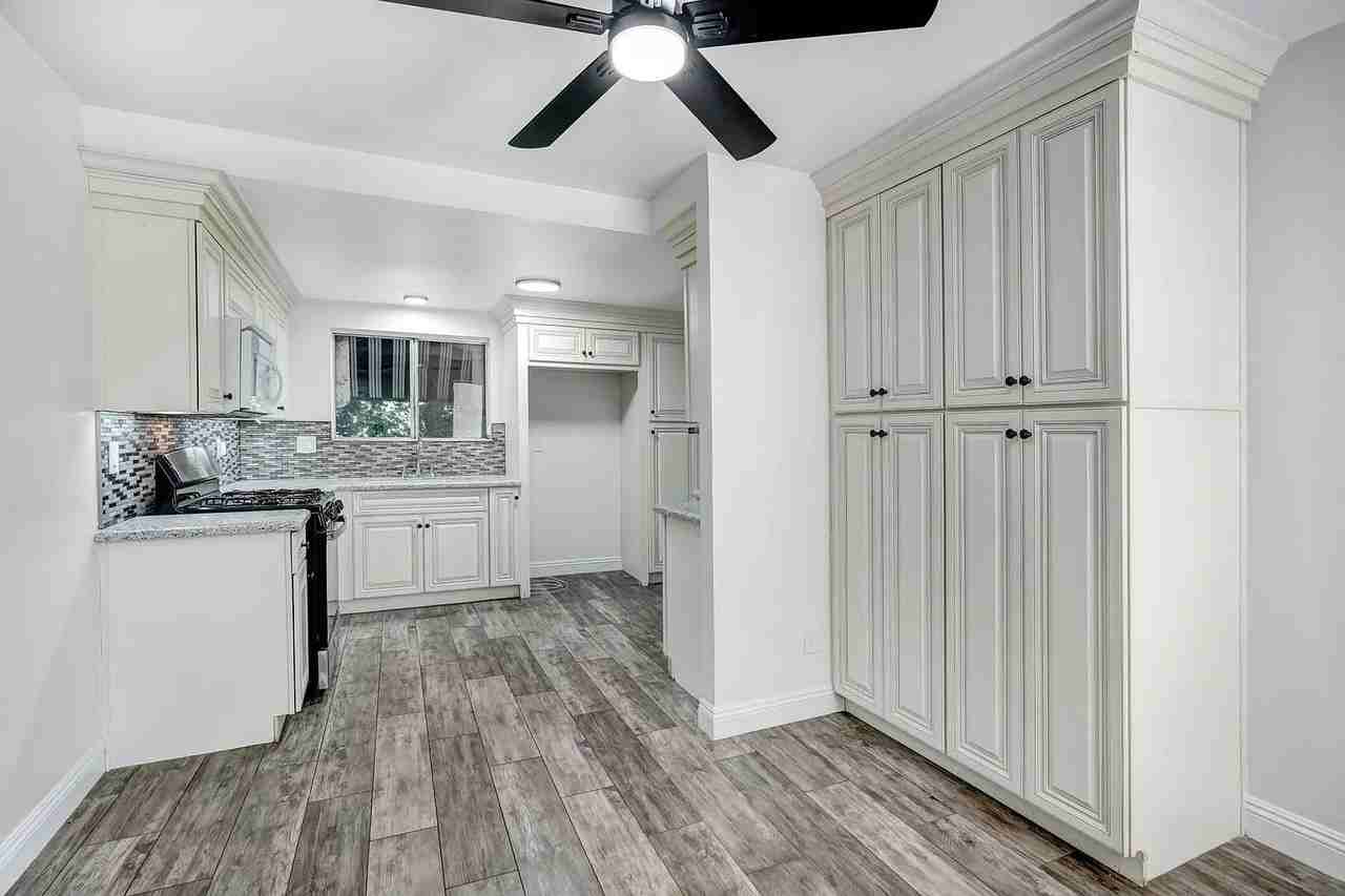 8670 Mignonette St #NA - Photo 3 of 10