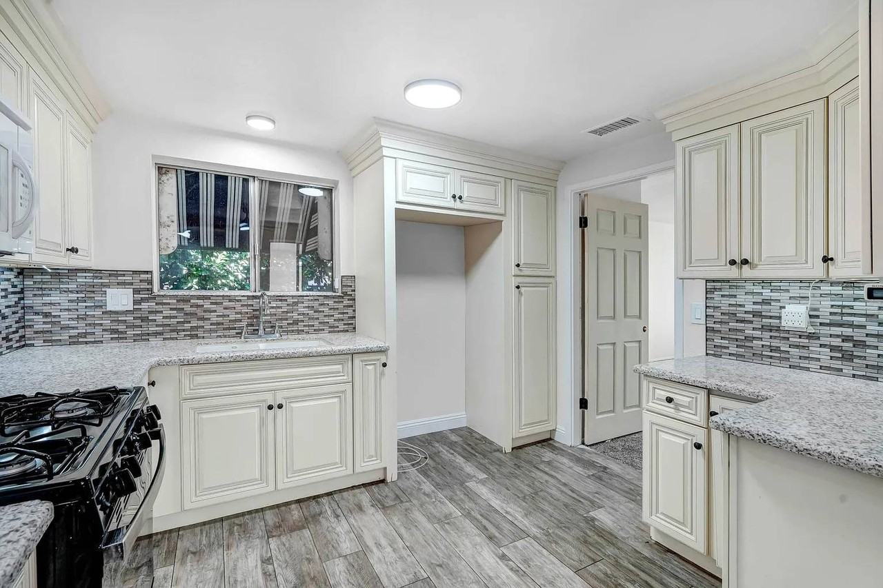 8670 Mignonette St #NA - Photo 4 of 10