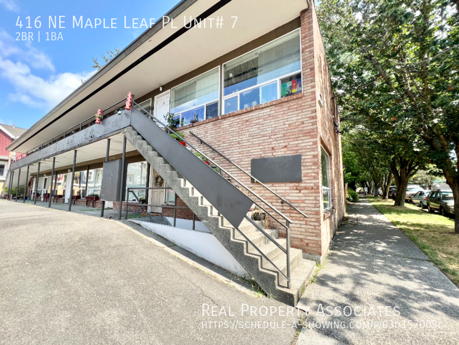 416 Ne Maple Leaf Pl #7