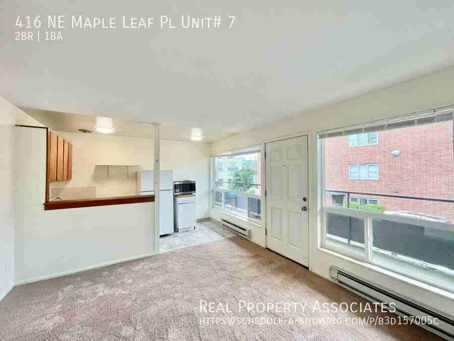 416 Ne Maple Leaf Pl #7 - Photo 3 of 15