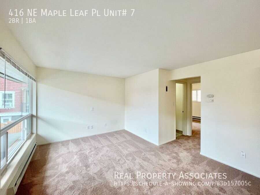 416 Ne Maple Leaf Pl #7 - Photo 4 of 15