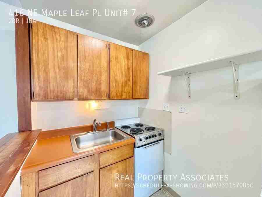 416 Ne Maple Leaf Pl #7 - Photo 5 of 15