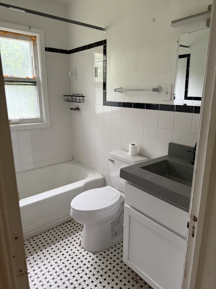 12105 Rossiter St #NA - Photo 3 of 8