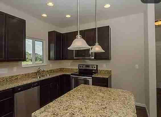 1544 Bear Lake Dr #NA - Photo 4 of 20