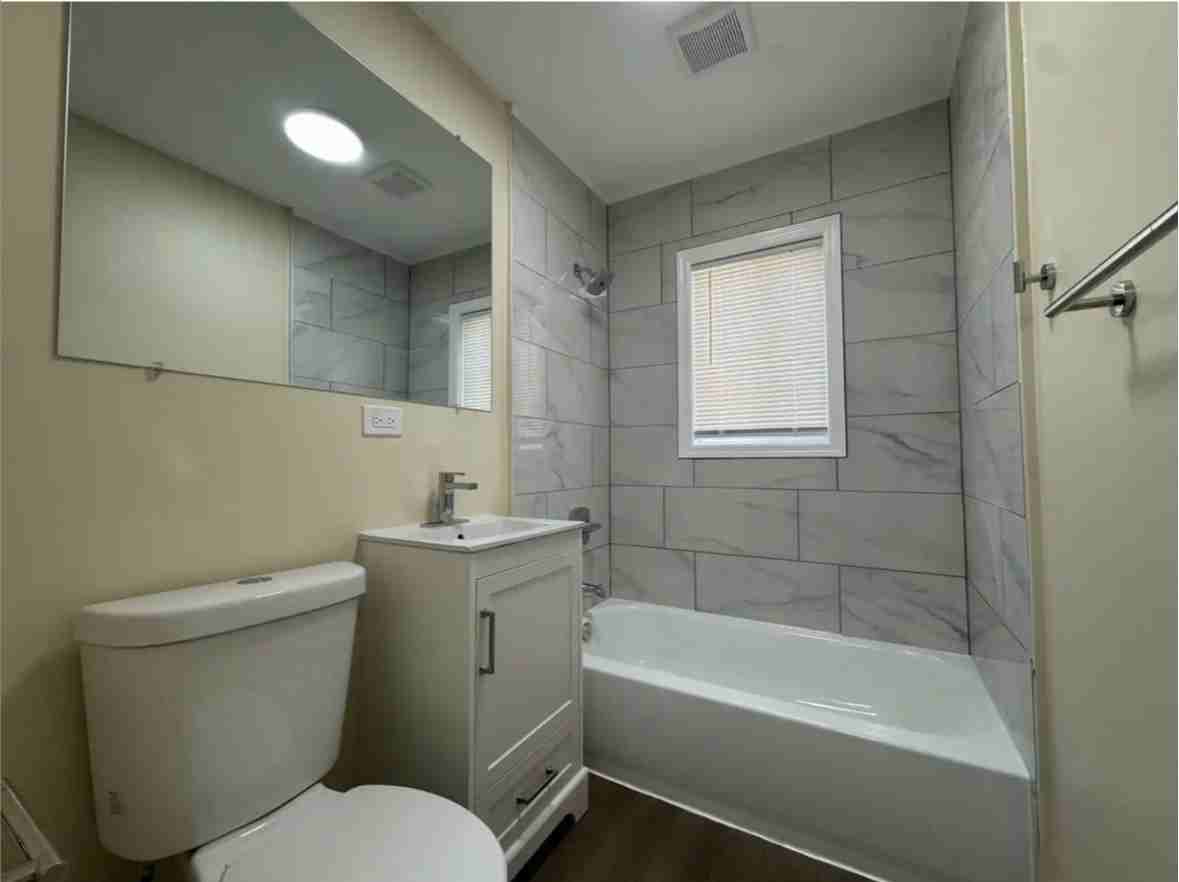 1723 Chestnut Ave #1723 - Photo 6 of 9