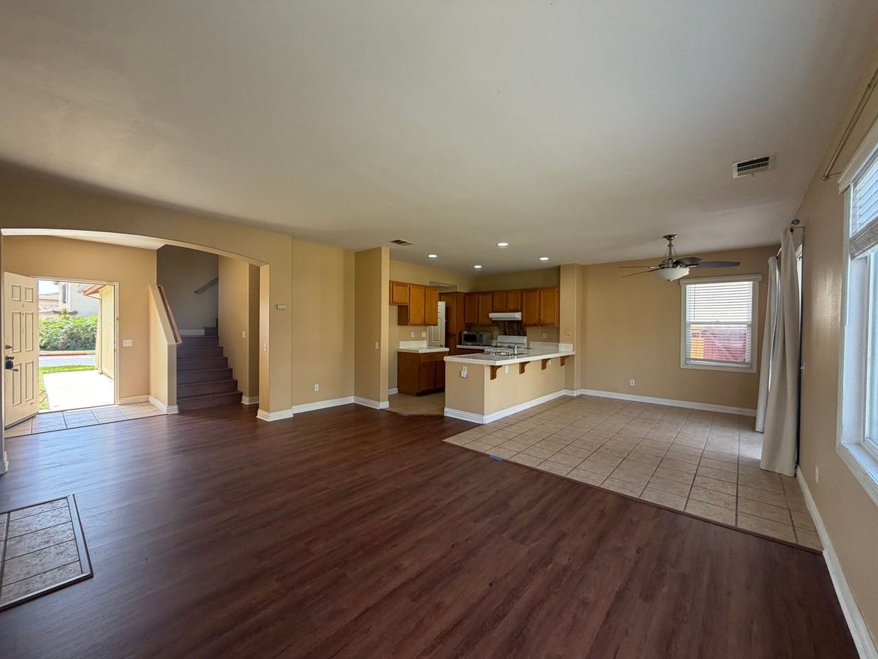 1683 Falcon Peak St - Photo 5 of 43