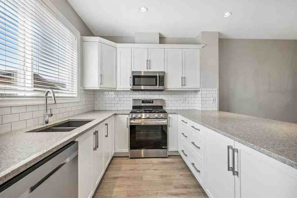 37 Masters St Se - Photo 6 of 22