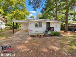 featured image of 1401 S Bailey St